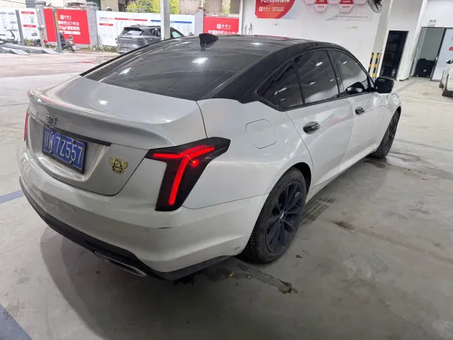 Cadillac CT5 — Фото автомобиля 4
