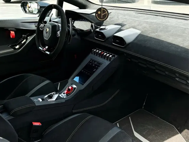 Lamborghini Huracan — Фото автомобиля 16