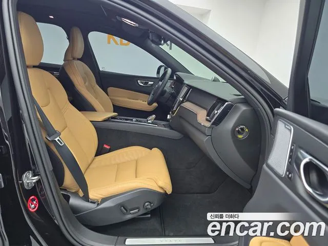 Volvo XC60 2nd Gen — Фото автомобиля 12