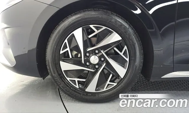 Hyundai Grandeur (New) Hybrid — Фото автомобиля 5