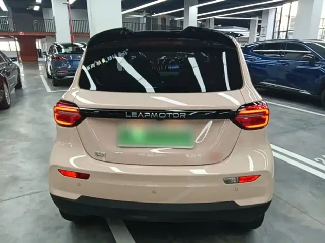 Leapmotor Leapmotor T03 2022 Star Diamond Edition — Фото автомобиля 5