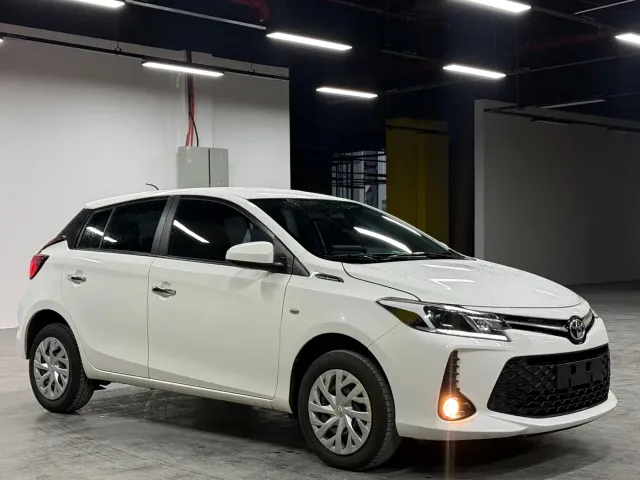 Toyota Vios FS — Фото автомобиля 3