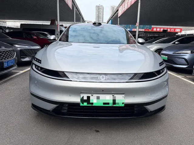 Changan Qiyuan A06 — Фото автомобиля 2