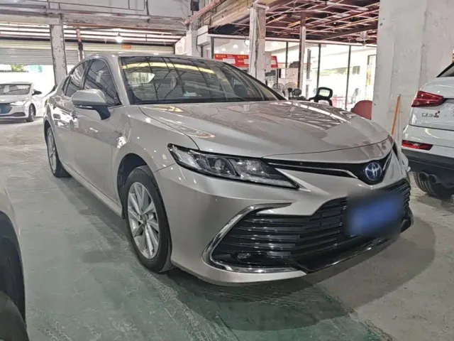 Toyota Camry — Фото автомобиля 3