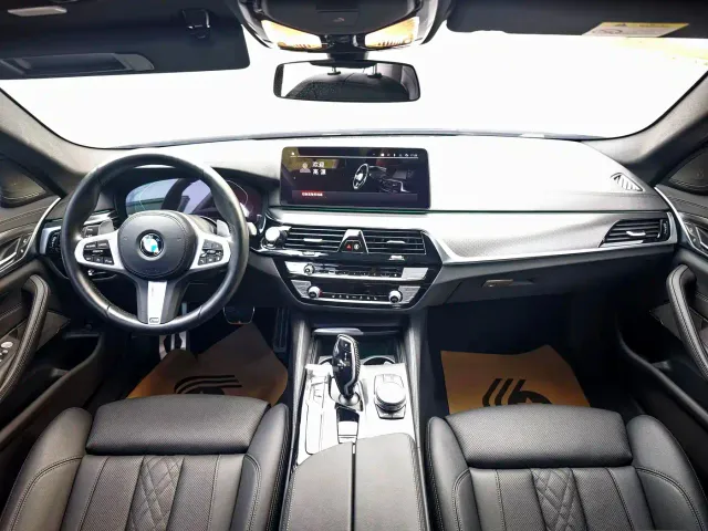 BMW 5 Series — Фото автомобиля 4