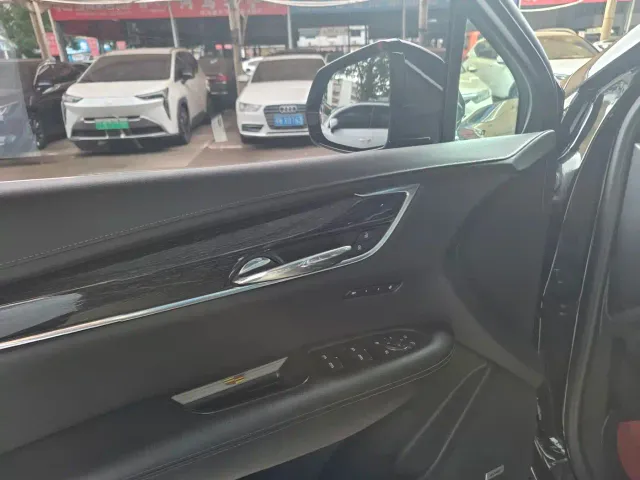 Cadillac XT5 — Фото автомобиля 7