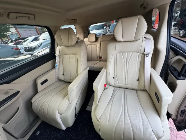 Buick Buick GL8 2023 ES Landmaster Exclusive — Фото автомобиля 17
