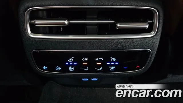 Genesis GV70 2.5T Бензин 2WD — Фото автомобиля 29