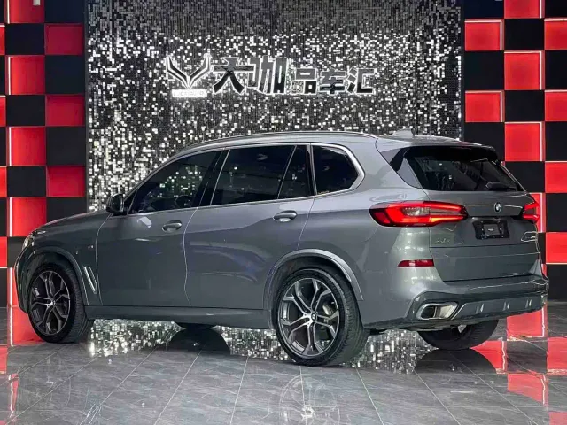 BMW X5 — Фото автомобиля 4