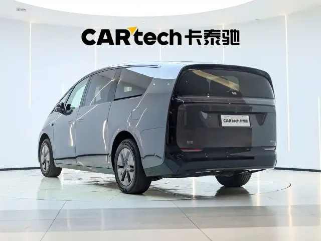 Li Auto MEGA — Фото автомобиля 4