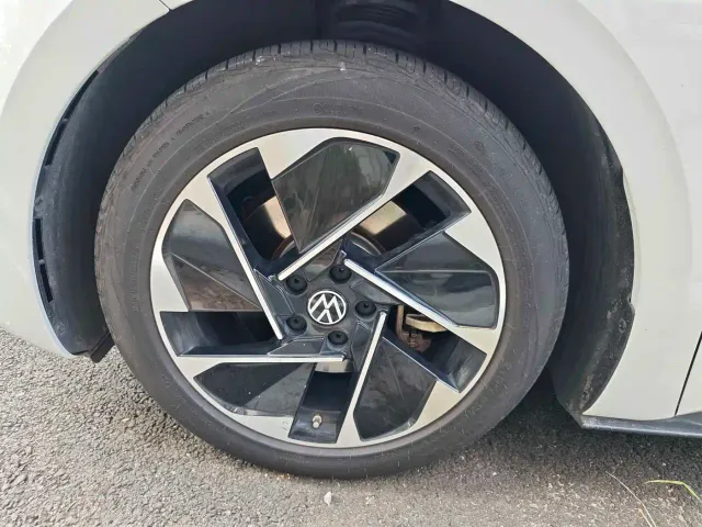 Volkswagen ID.3 — Фото автомобиля 17