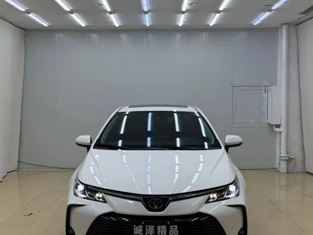 Toyota Corolla — Фото автомобиля 2