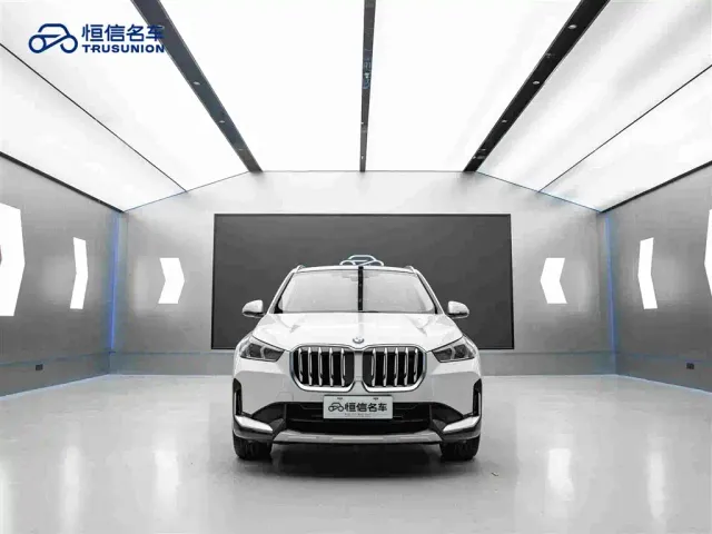 BMW X1 — Фото автомобиля 2