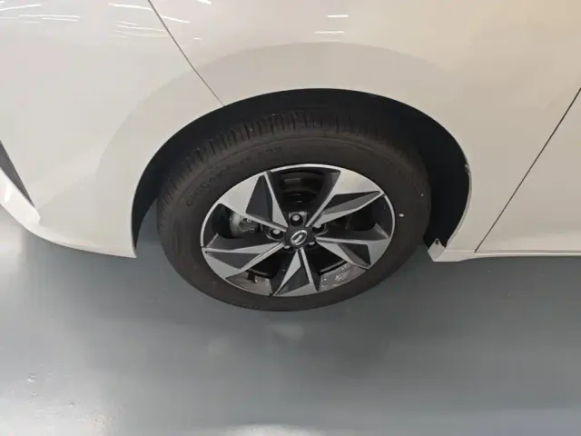 GAC Trumpchi M6 — Фото автомобиля 22