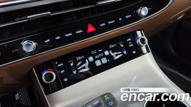 Genesis GV70 — Фото автомобиля 29