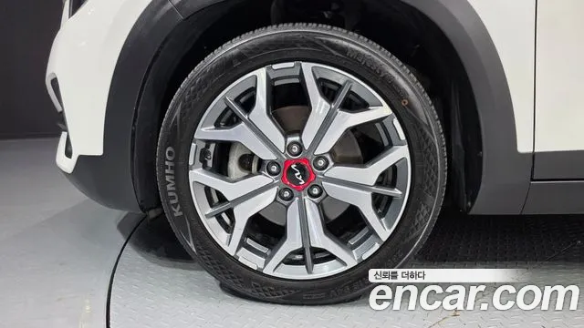 Kia Seltos — Фото автомобиля 5