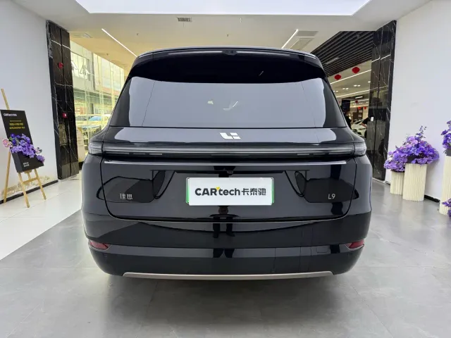 Li Auto L9 — Фото автомобиля 4