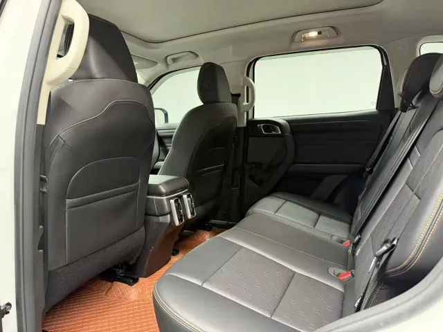 Haval Big Dog — Фото автомобиля 9