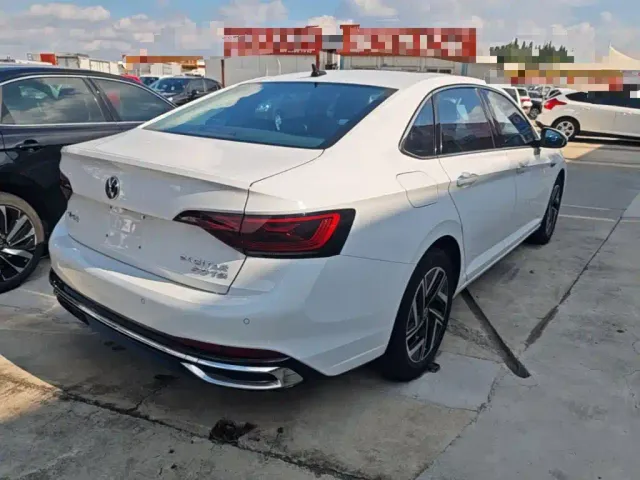 Volkswagen Sagitar — Фото автомобиля 6