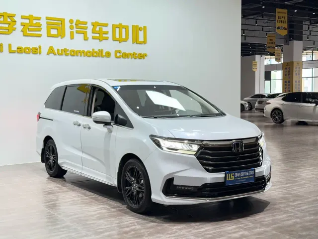 Honda Odyssey — Фото автомобиля 5