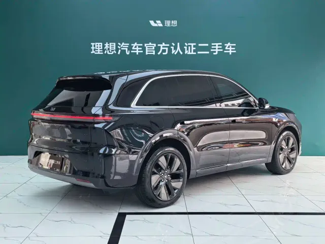 Li Auto L6 — Фото автомобиля 17