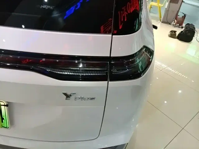 GAC Aion Y — Фото автомобиля 7