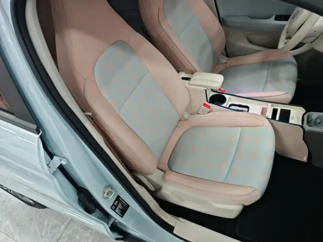 Leapmotor T03 — Фото автомобиля 24