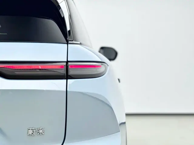 Nio ES6 — Фото автомобиля 12