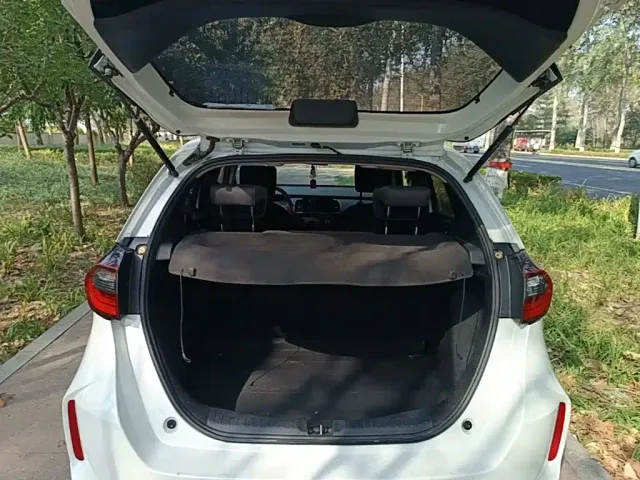 Honda Fit — Фото автомобиля 18