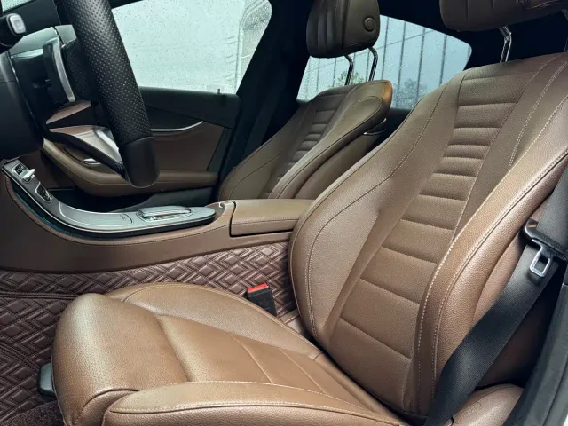 Mercedes-Benz E-Class — Фото автомобиля 16