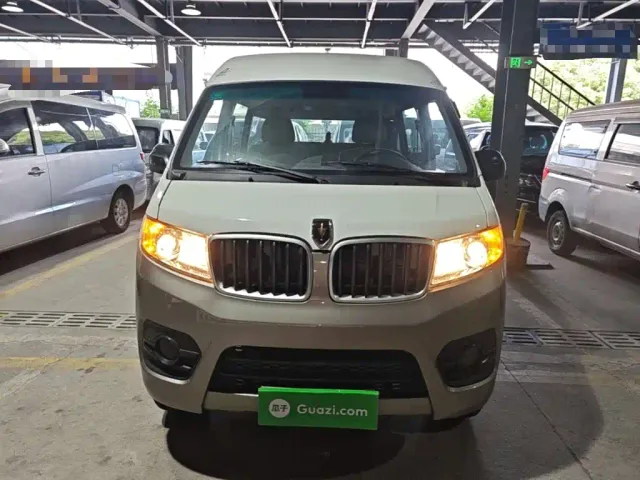 Jinbei New Hiace X30L — Фото автомобиля 2