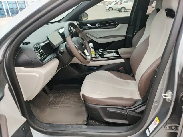 BYD Qin PLUS — Фото автомобиля 14