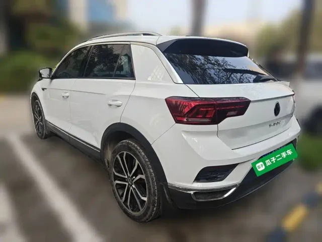 Volkswagen T-Roc — Фото автомобиля 4