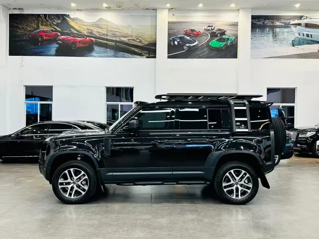 Land Rover Defender — Фото автомобиля 3