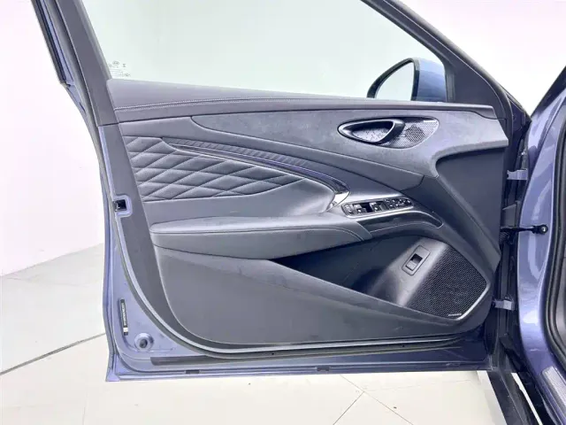 BYD Seal — Фото автомобиля 8