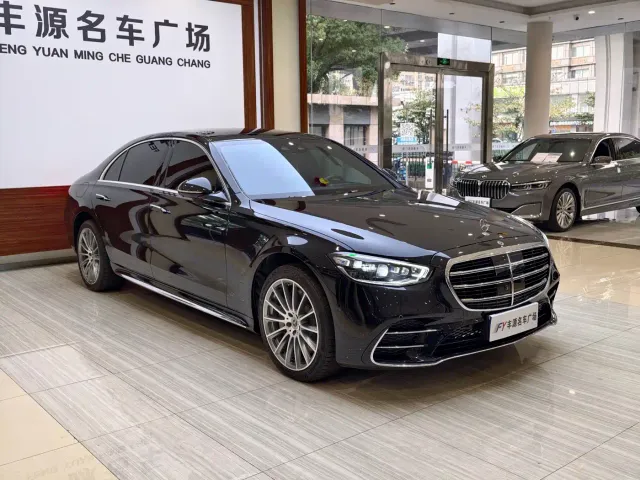 Mercedes-Benz S-Class — Фото автомобиля 3