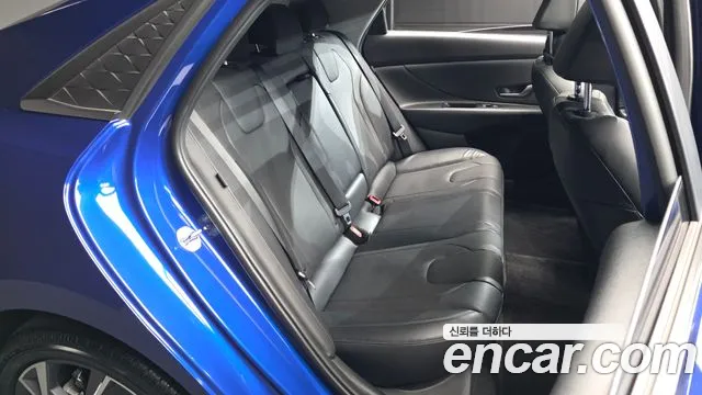 Hyundai Avante CN7 — Фото автомобиля 18