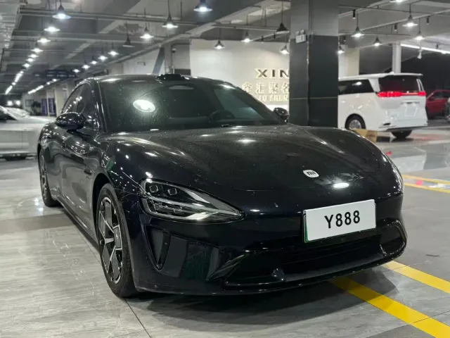 Xiaomi SU7 — Фото автомобиля 2