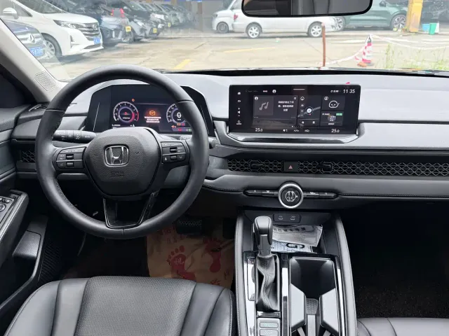 Honda Accord — Фото автомобиля 6