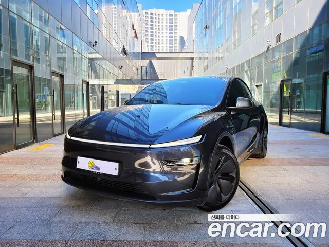 Фотография автомобиля — Tesla Model Y