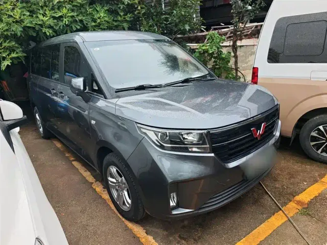 Wuling Zhengcheng — Фото автомобиля 12