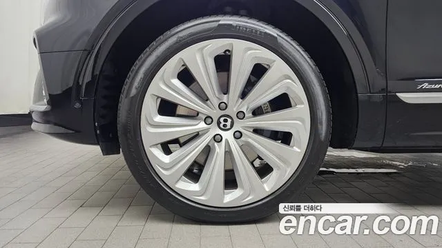 Bentley Bentayga Bentayga 4.0 V8 Azure — Фото автомобиля 5