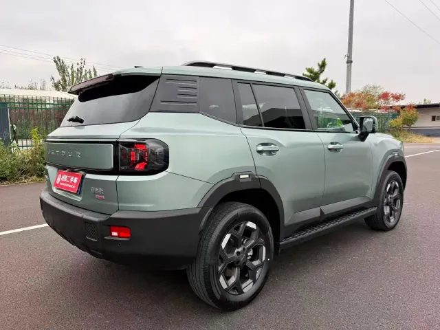 Jetour T1 — Фото автомобиля 6