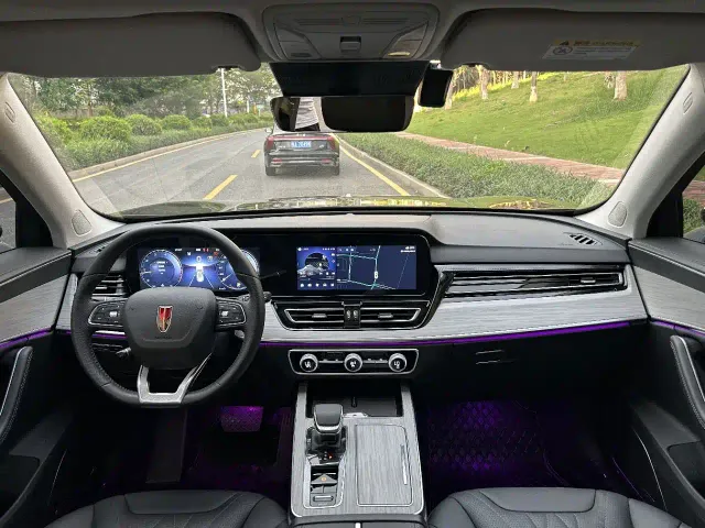 Hongqi HS5 — Фото автомобиля 6