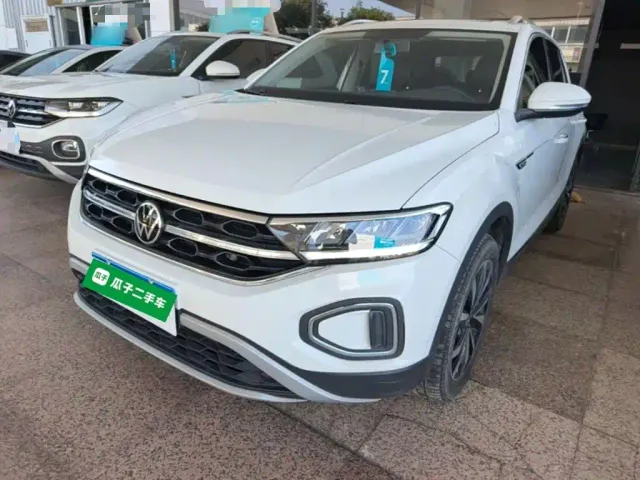 Фотография автомобиля — Volkswagen T-Roc