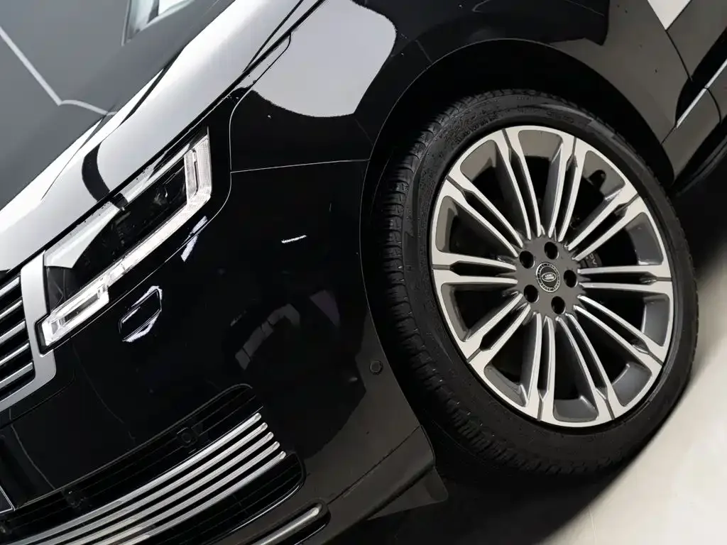 Land Rover Range Rover 2024 3.0 L6 400PS SV Honor Genesis Extended — Фото автомобиля 3