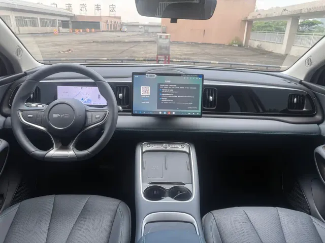 BYD Seal 05 DM-i — Фото автомобиля 13