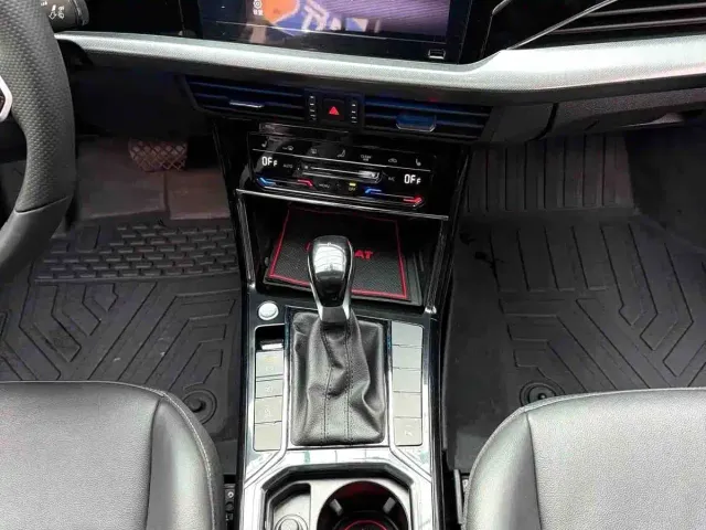 Volkswagen Passat — Фото автомобиля 9