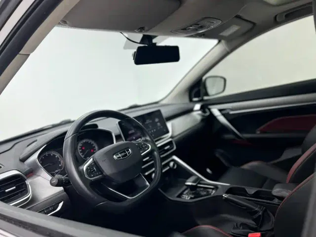 Geely Binyue — Фото автомобиля 12