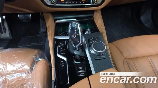 BMW 5 Series G30 — Фото автомобиля 12